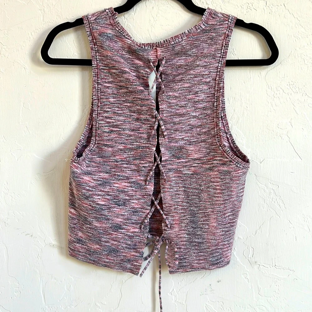 FREE PEOPLE NWT Crop Sweater Tank SIZE M/L - Picture 4 of 7